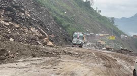 Mandi to manli near 5,6 and 9 mile single lane road open at 8:00am but still huge muck at road.