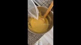 Baking a lemon and poppy seed cake with too many poppy seeds
