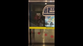 Chinese girl finds perfect face match with an ad at subway station