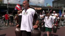 Germany: Thousands of demonstrators marched through Berlin