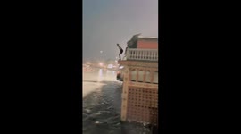 Kids jump from building into holy ganga in Haridwar, Uttarakhand