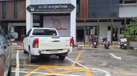 Motorbike taxi rider 'assaults Arab tourists' in Phuket