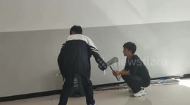 China: Impromptu Performance