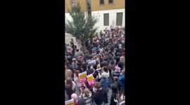 Southampton, UK: hundreds unite against fascism and racism in Grosvenor Square protest