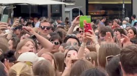 Taylor Swift fans sing in Vienna City Center after concert cancellation due to threat