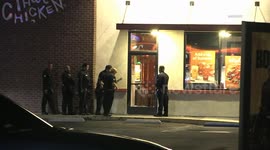 USA: Mission Hills LAPD Responds to Burglarized Popeyes