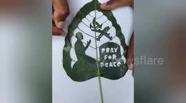 India: Sand artist paid tribute to the dead people by writing