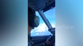 Chinese plane 'fires flares' at Philippines jet amid territorial tensions