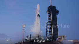 USA: SpaceX Successfully Launches Falcon 9 with 23 Starlink Satellites Amid Stunning Sunrise
