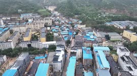 Local departments help resume life, work in China's Yan'an after heavy rain