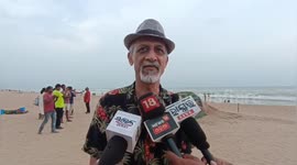 Sand artist created a sand sculpture at Puri beach, Orisha to give out the message 'Let Peace Prevail, Stop religious attack' amid unrest in Bangladesh