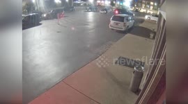 USA: Protester Knocks Ferguson Police Officer to Ground, Leaving Him with Life-Threatening Injury