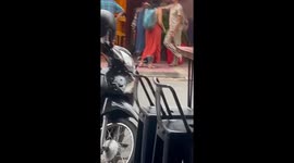 Brit tourist gives hilarious commentary on 'smelly backpackers' in Cambodia