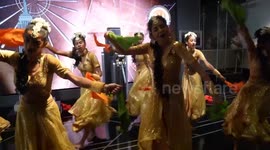 USA: Neetu Chandra visit Empire State Building