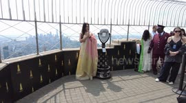 USA: Neetu Chandra visits the Empire State Building