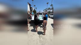 USA: Giant Oarfish Discovery Shocks Kayakers in La Jolla Cove