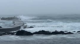 Japan: Typhoon Ampil Brings Torrential Rains, Strong Winds To Kanto Region 6