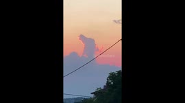 Cat Cloud Appears in the Sky of Greece - When Clouds Go Feline!