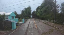 Bermuda: Hurricane Ernesto Brings Strong Winds, Knocking Out Power 2