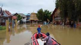 Severe floods swamp homes amid heavy rain in northern Thailand