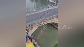 Crumbling old bridge collapses in China
