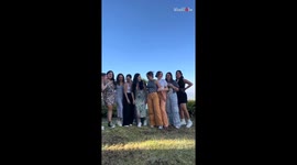 Heartwarming moment: Girl reveals her pregnancy to her girl gang at a picnic