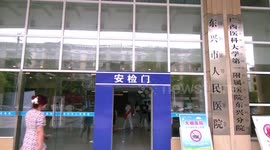 Chinese hospital provides transnational medical service to Vietnamese residents