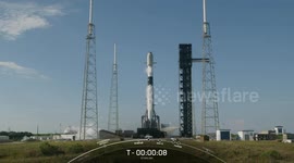 USA: SpaceX Successfully Launches 22 Starlink Satellites from Cape Canaveral