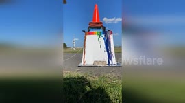 Crayons melt under hot sun in this oddly satisfying timelapse video