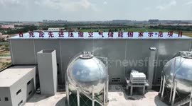 Foreign diplomats praise new energy industry development in China's Zhangjiakou