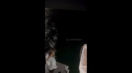 Child catches squid, gets inked in Onslow, Australia