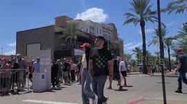 Trump Supporters Line Up in Heat for Rally