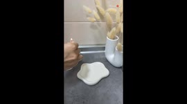 Girl makes an iced coffee in an aesthetically pleasing way