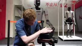 Robotics empowers new quality productive forces: industry insiders