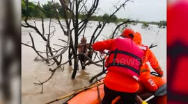 NDRF rescues man trapped in flooded river in western India