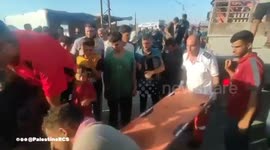 Palestine: A video shows the work of Palestine Red Crescent EMS crews as they transport 17 injured people and one martyr from the Muwasi area of Al-Qarara, west of Khan Yunis