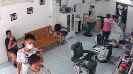 Angry customer attacks hairdresser because hair was too short