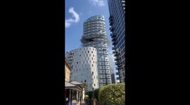 Dramatic footage of black smoke stemming from the intense Blackwall Fire