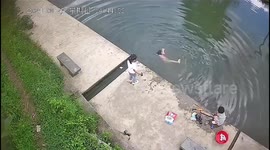 Heroic passerby in China dives into river to rescue young girl from drowning