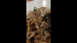 Gruesome moving food served at restaurant in Thailand