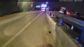 USA: Des Moines Emergency Services Rescue Seven from Capsized Boat on Des Moines River