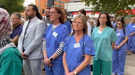 UK: MASS SOLIDARITY PROTEST HELD FOR DETAINED PALESTINIAN MEDICS OUTSIDE ST THOMAS’ HOSPITAL