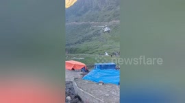 Longer footage Version Mid-air chain Helicopter break in Kedarnath ,Northern India