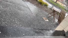 Clean up begins but strong winds will hit Victoria and Melbourne again this week
