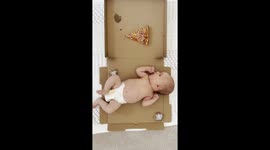 Mom tracks baby’s growth with pizza slices, tiktok video hits 7 million views
