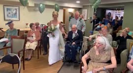Care home hosts wedding blessing so 99-year-old can give daughter away