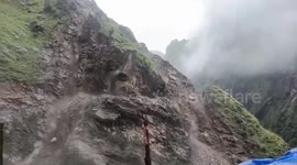 Mountainside collapses during landslide in India