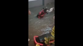 Flash flood surges through street as heavy rain hits Pattaya