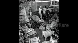 Super Typhoon :超强台风“摩羯”登陆海南 五金店卷帘门被暴力卷走