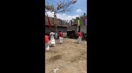 Participant collides with metal post in sack race in Yogyakarta